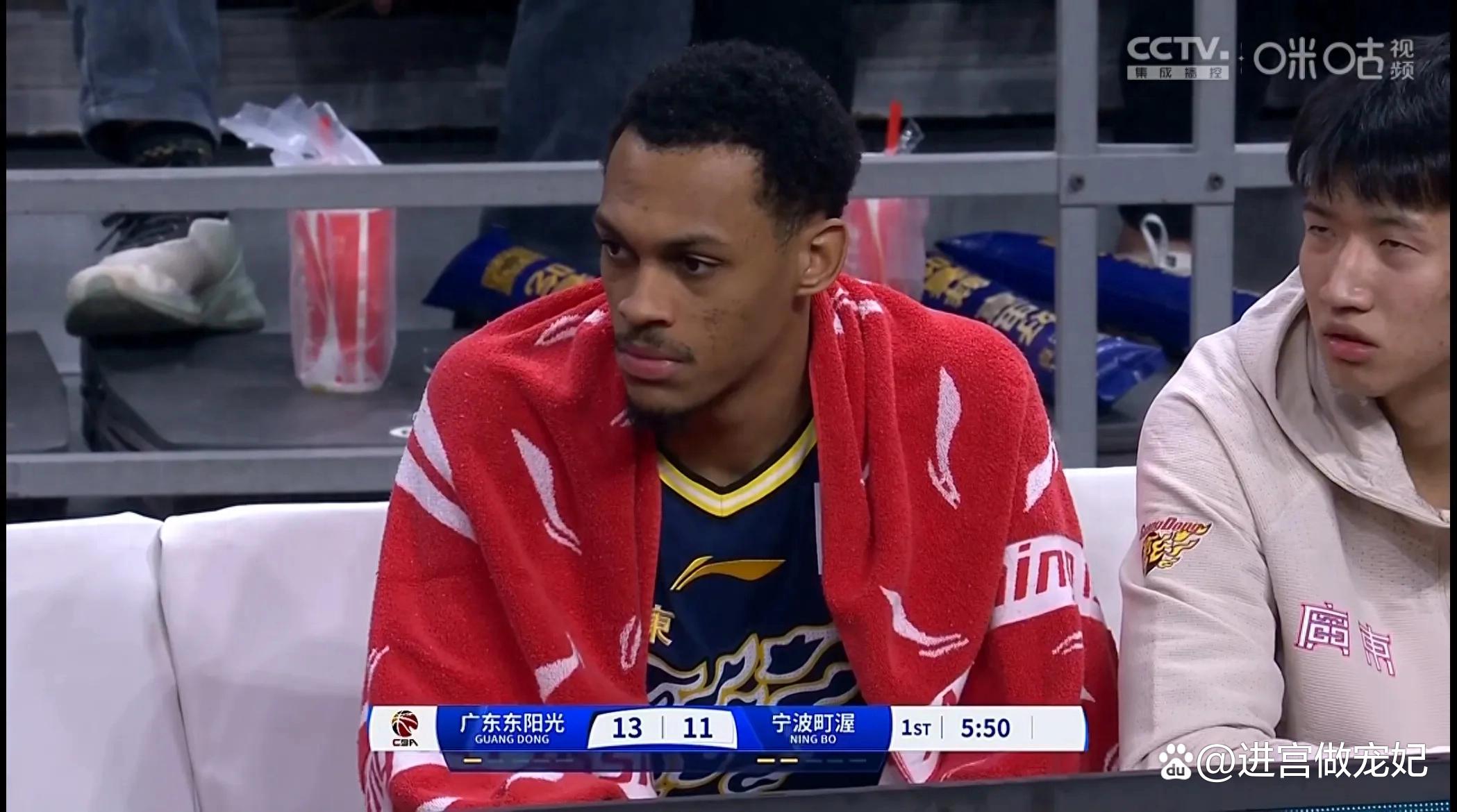 包含Ming回归赛场，挺进下一轮首场状态亮眼，美国队观众沸腾！的词条