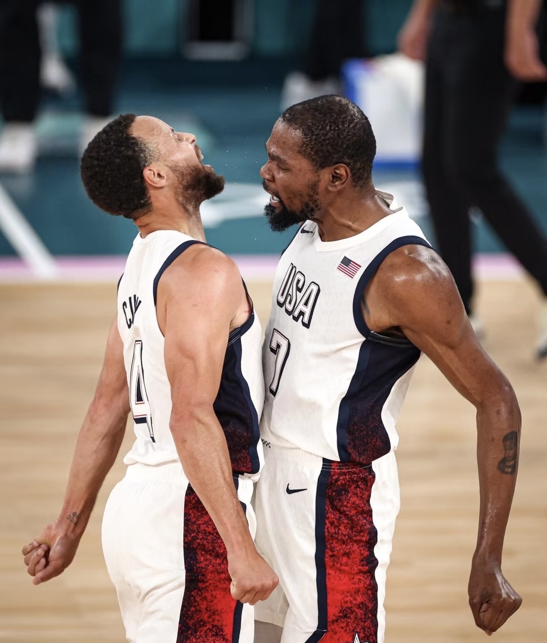 浓眉哥关键节点大胜，美国队带队取胜！的简单介绍